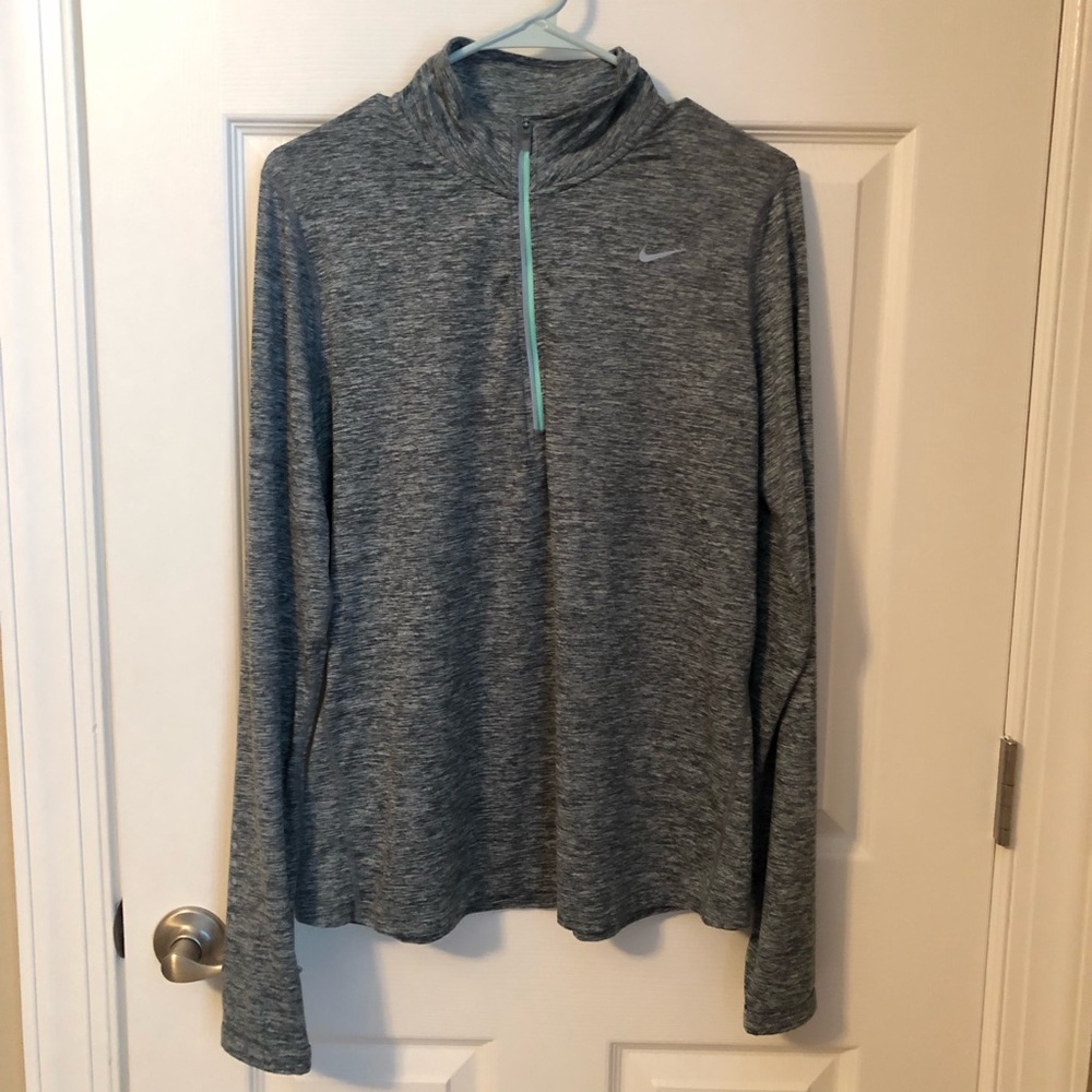 NIKE Dri-Fit Women’s Running Jacket Size L